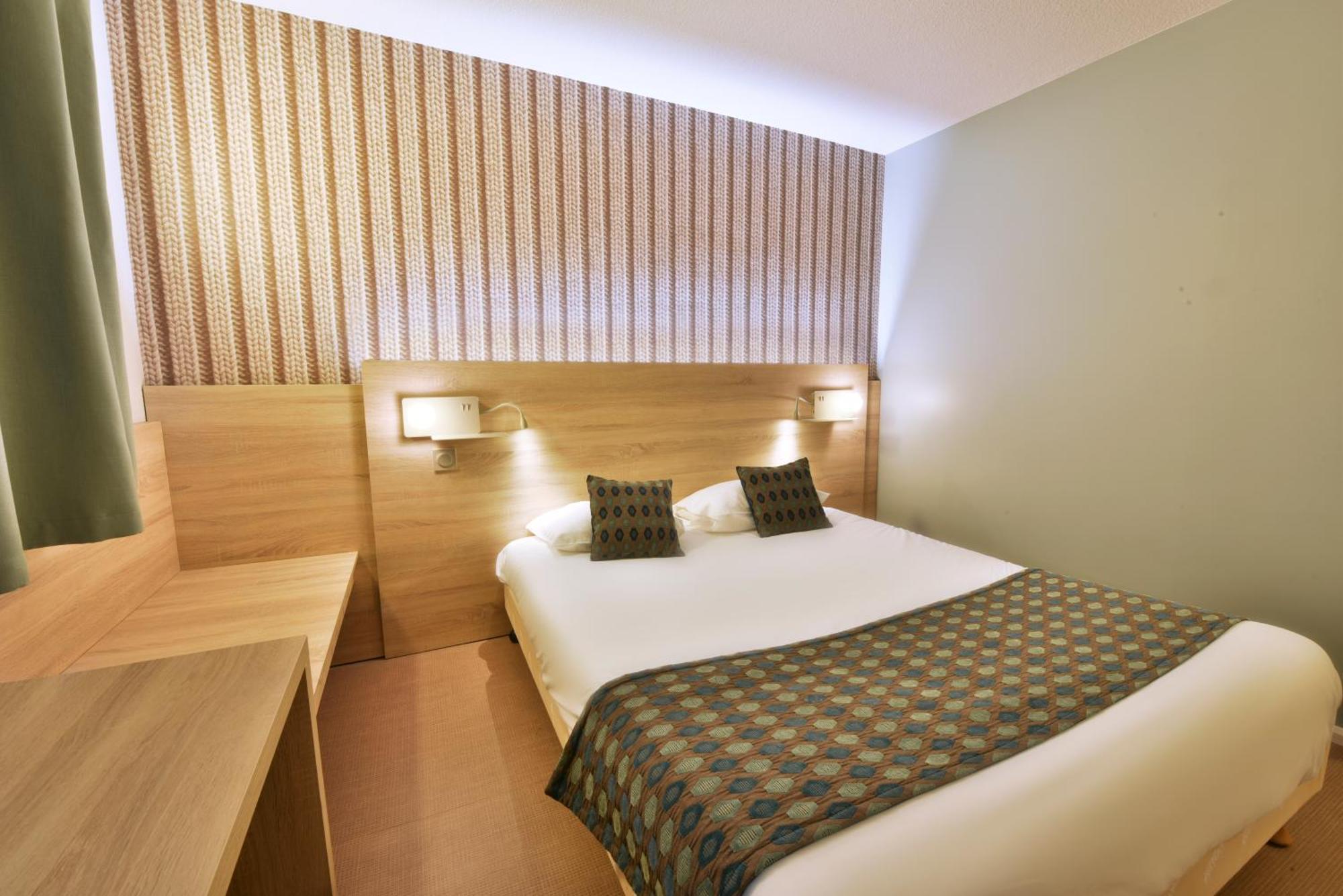 Brit Hotel Landivisiau Zewnętrze zdjęcie