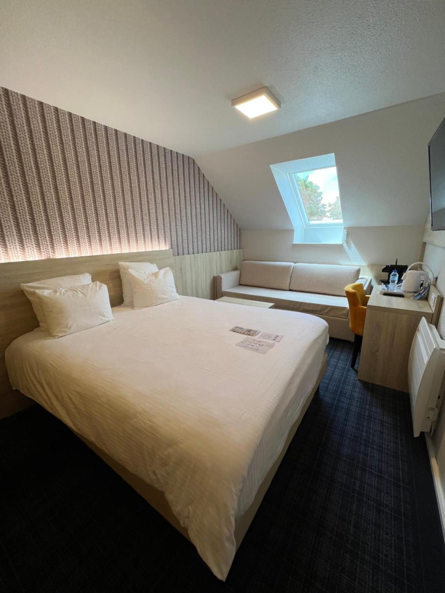 Brit Hotel Landivisiau Zewnętrze zdjęcie